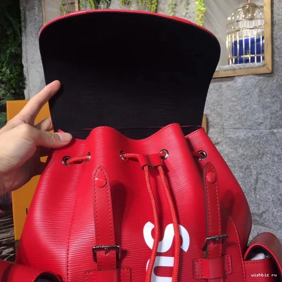 WIS Supreme backpack Louis Vuitton 1205